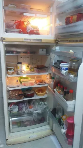 Vendo uma geladeira antiga Brastemp