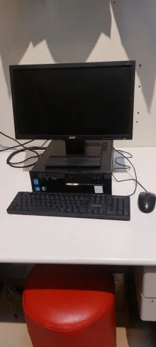 Computador completo pronto para usar, com monitor, mouse e teclado?