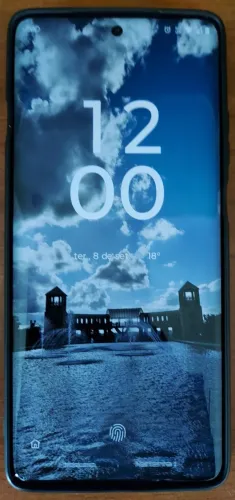 Motorola Edge 60 Pro, 256GB, 12GB RAM, Azul (Usado)