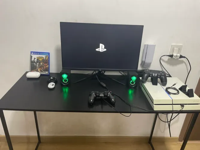 Kit gamer completor PS4 500gb,MONITOR 24 polegadas mesa industrial