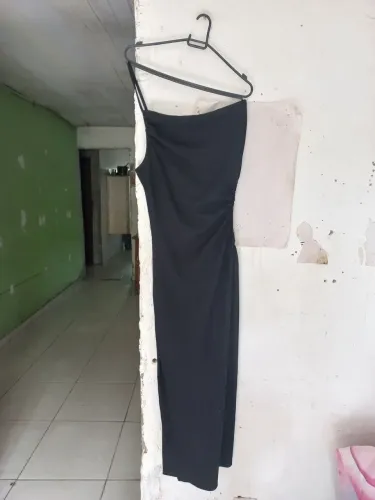 Vestido canelado tam pm shein com abertura lateral