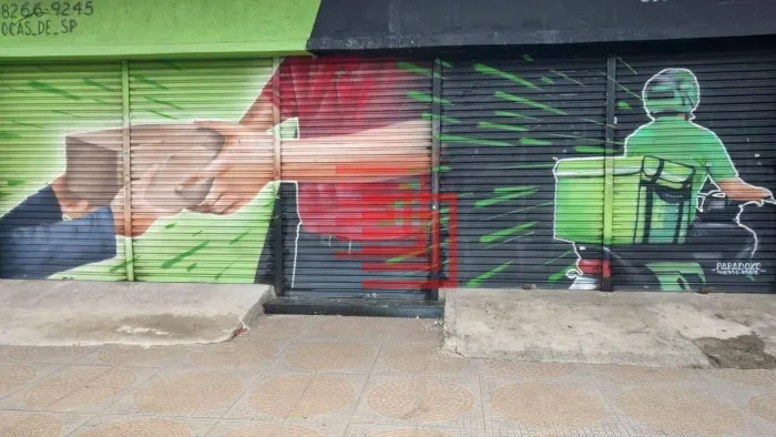Salão comercial para locação na Quarta Parada 194m² construídos e amplo espaço descoberto