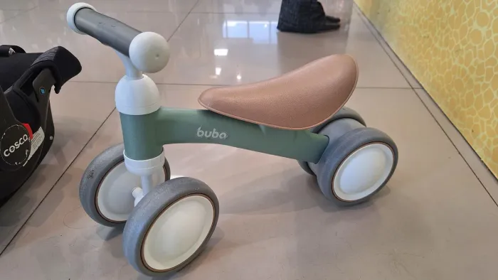 Bicicleta de equilíbrio Buba