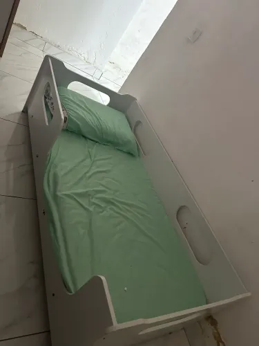Cama montessoriana 
