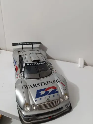 Miniatura Mercedes 1/18