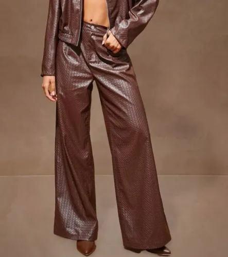 Calça couro