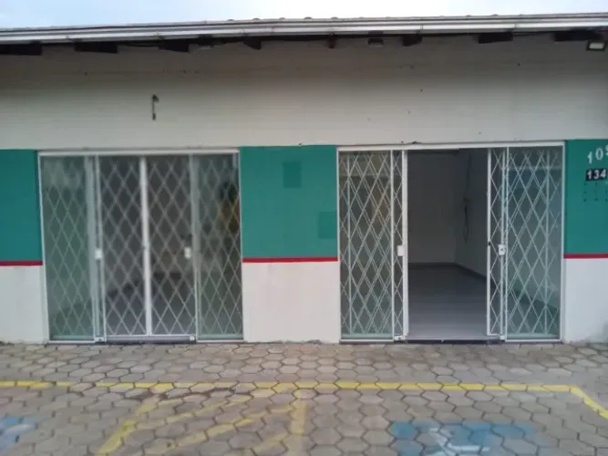 SALA COMERCIAL 