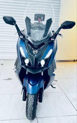 Dafra Cruisym 300