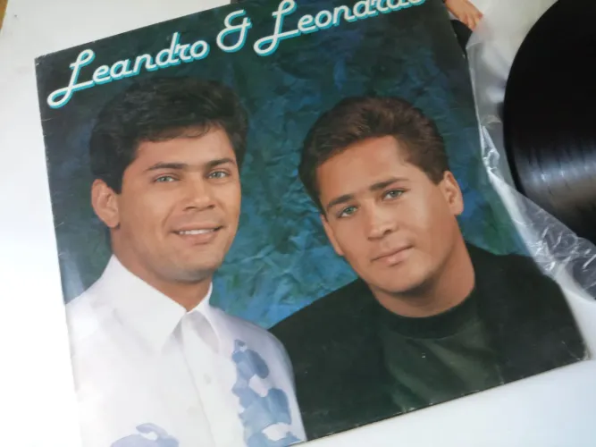 Disco de vinil Leandro e Leonardo 1991