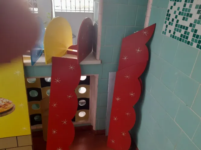 Vendo máquina de algodão doce , trenzinho de lanches
