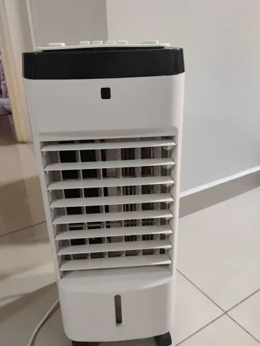 Vendo Climatizador pouco usado