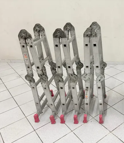 Escada Articulada Multifuncional 4x2 OPORTUNIDADE