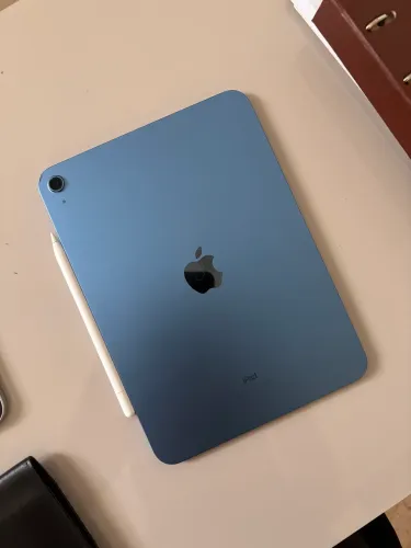 iPad 10 64GB Azul + Apple Pencil | Estado de Novo