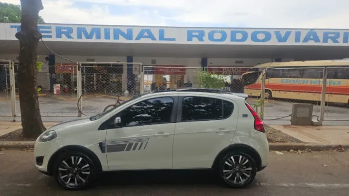 Fiat Palio Sporting B.edit. 1.6 Flex 16V 5P 2016