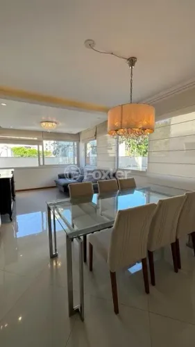 Apartamento à venda Rua Carazinho, Petrópolis - Porto Alegre