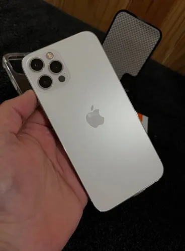Iphone 12 pro de 128 gigas