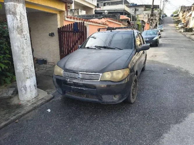Fiat Siena HLX 1.8 MPI Flex 8V 4P 2006