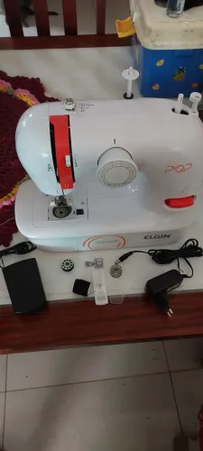 Vendo Máquina de Costura