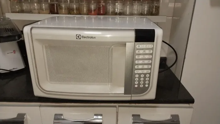 Micro-ondas Electrolux 30 litros