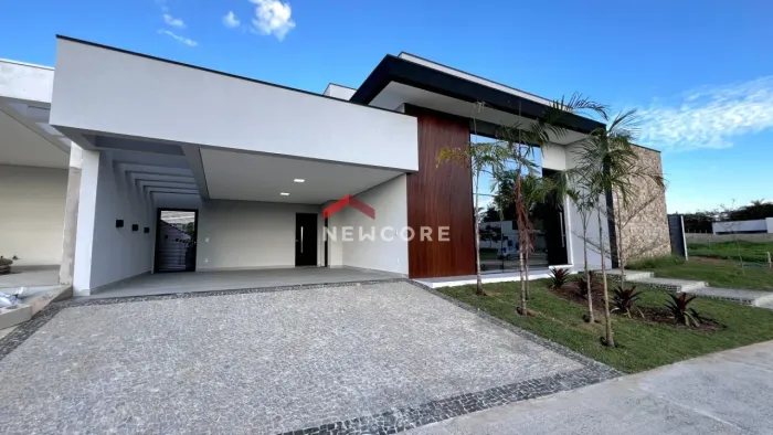 Casa em Rodovia Governador Doutor Adhemar Pereira de Barros - Condomínio Rural Colméia - J