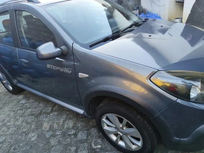 Renault Sandero Stepway Hi-power 1.6 8V 5P 2014
