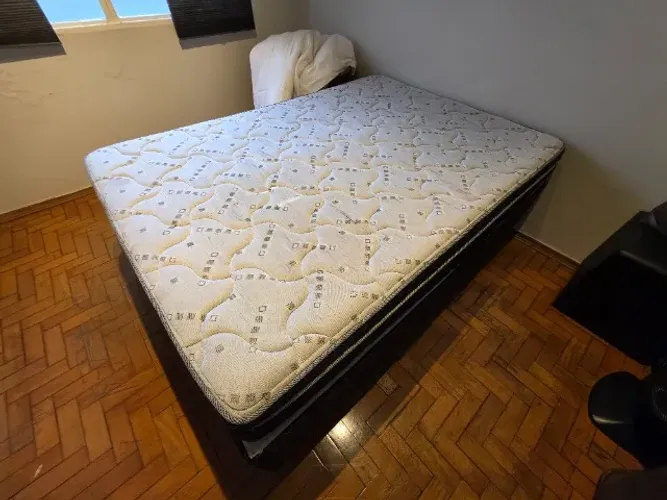 Cama Box com Colchão Queen