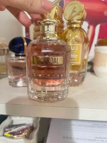 Vendo perfume scandal original 100 ml