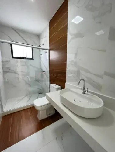 Casa à Venda em Inoa