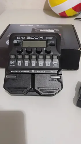 Pedaleira zoom G1 four 