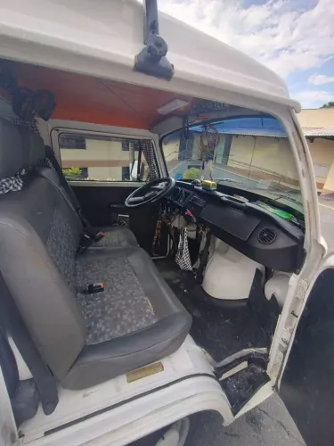 Volkswagen Kombi Standard 1.4 MI Total Flex 8V 2010