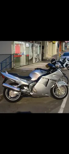 CBR 1100XX SUPERBLACKBIRD