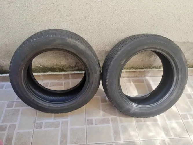 Par Pneu 215 60 17 Pirelli Scorpion 