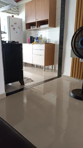 Casa com 3 quartos para vender e um ponto comercial