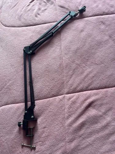 Braço articulado para microfone