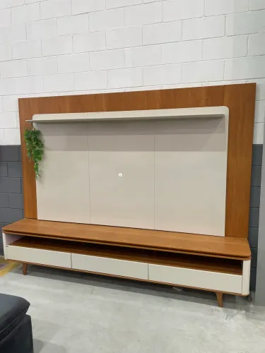 Painel +Rack 2.60 Off White Amadeirado