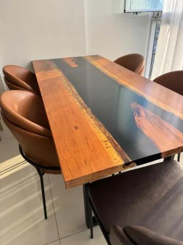 Mesa em Madeira com Resina Epóxi | Peça Exclusiva Alto Padrão