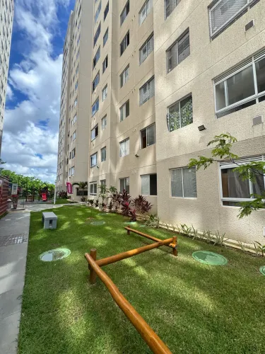 Alugo Apartamento - 8° Andar