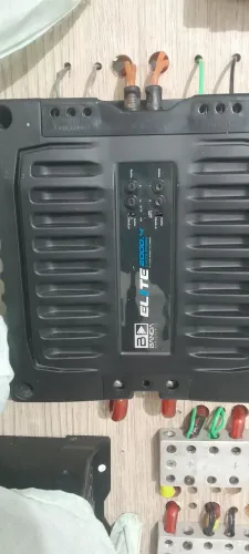 Vendo módulo banda 2000x4 bem novinho pode testar