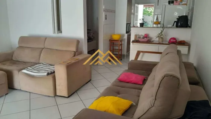 Casa para alugar em Lauro de Freitas, Centro, com 3 quartos, 300m²
