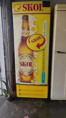 Vendo freezer cervejeiro da Skol