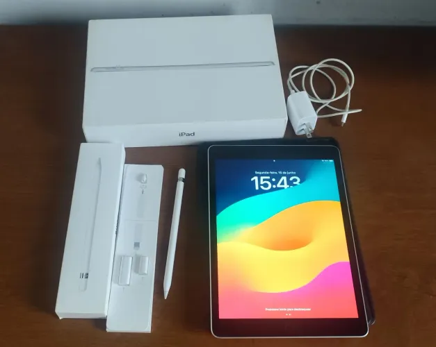 iPad 9ª Geração 64GB Silver + Apple Pencil 1ª Geração - Praticamente Novo!
