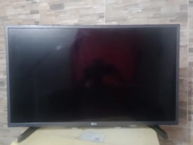 Tv 32 polegadas LG tela rachada
