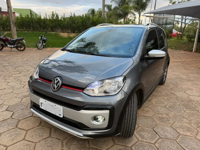 Volkswagen Up! Cross 1.0 TSI Total Flex 12V 5P 2018