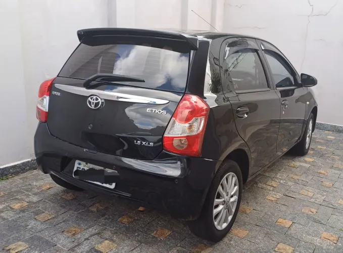 Toyota Etios XLS 1.5 Flex 16V 5P Mec. 2014