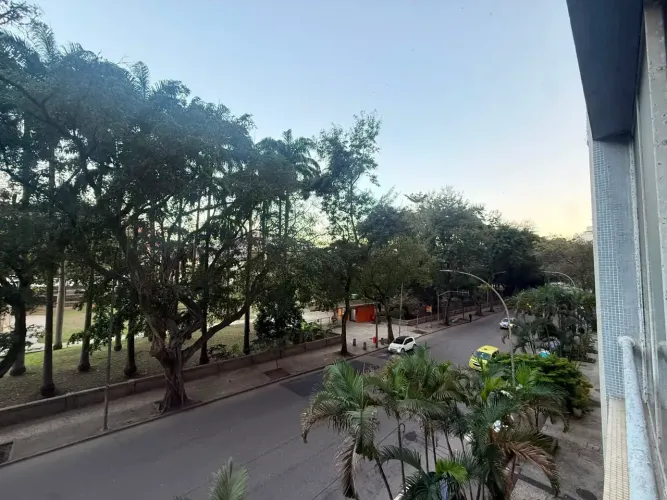 Exclusividade na Rui Barbosa: Alto Padrão de 1 por Andar com Vista Deslumbrante para a Baí