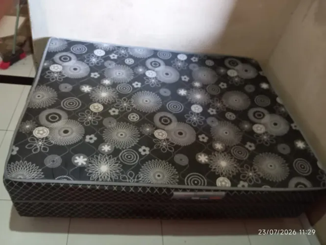 Vendo cama de casal