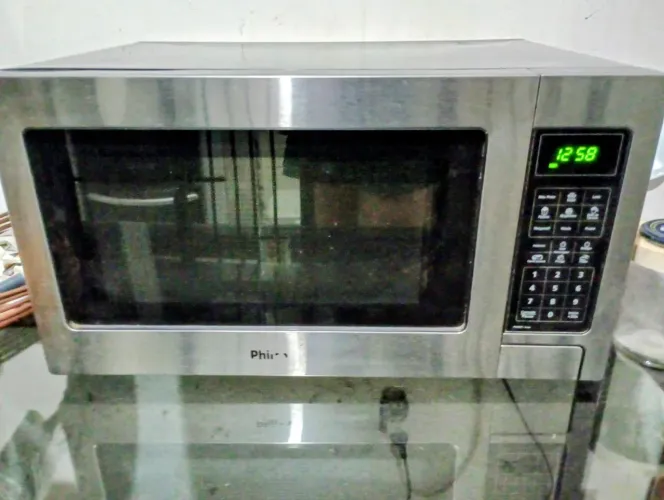 Microondas Philco 30 litros.