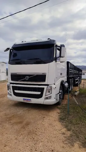 VOLVO FH 440 + IMPLEMENTO LIBRELATO BITREM 