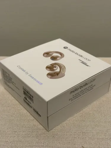 Fone Moto Buds Loop Crystals by Swarovski | Sound by Bose | Lacrado