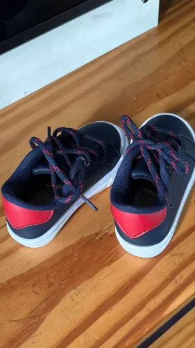 Sapatinhos de menino n 20 35,00 cada